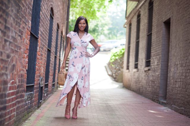 Vanessa Freeman, Vanessa Freeman Host, Vanessa Freeman TV, Vanessa Freeman Blog, NessaSary Style, nessasary style, summer fashion, Fall transitional outfits, summer transitional outfits, fashion blog, Vanessa Freeman News 12, Dresses on showpo, Showpo dresses
